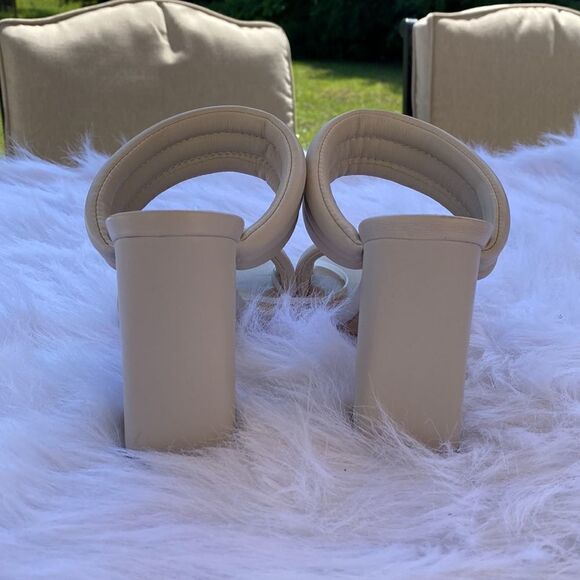 NWT Sexy Steve Madden Tahani Trapunto Strap Sandal - Size 8 - Picture 7 of 14